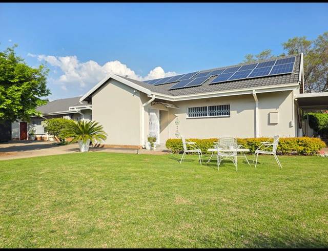 4 BEDROOM HOUSE FOR SALE IN GOLF PARK